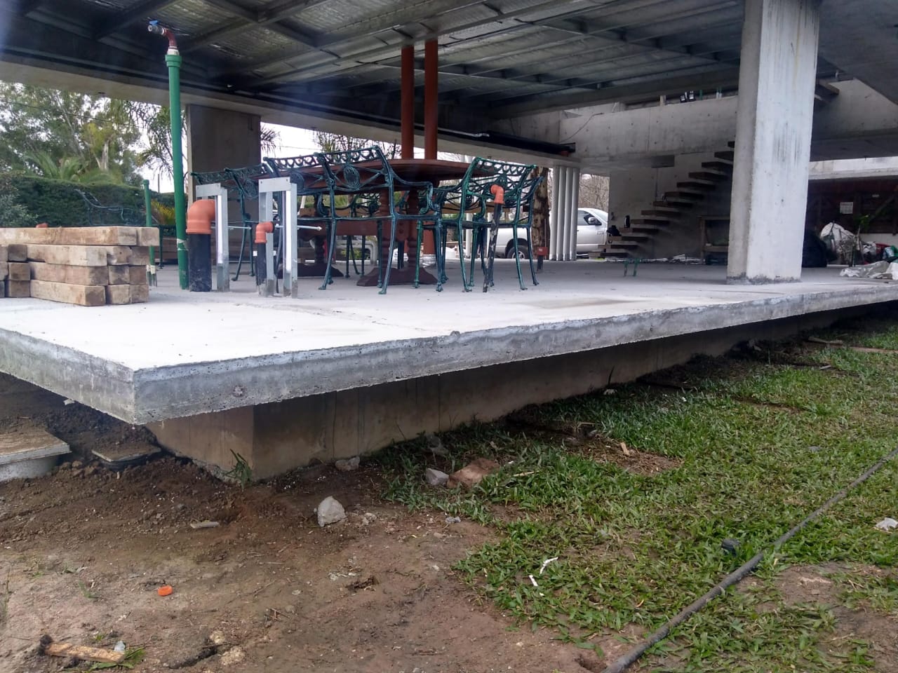 Obra de hormigón armado en construcción
