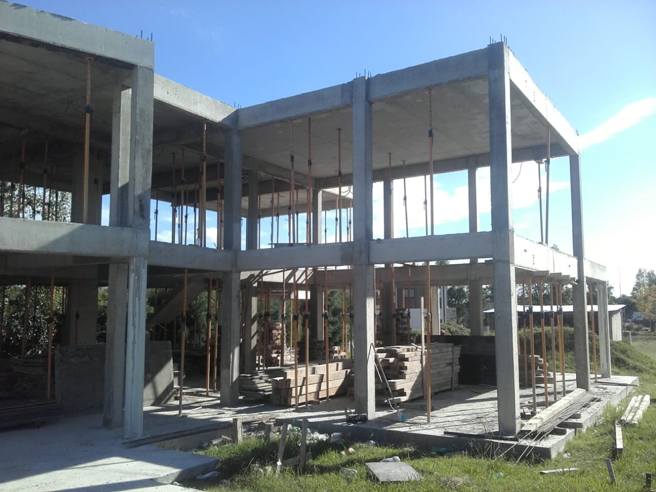 Obra de hormigón armado en construcción