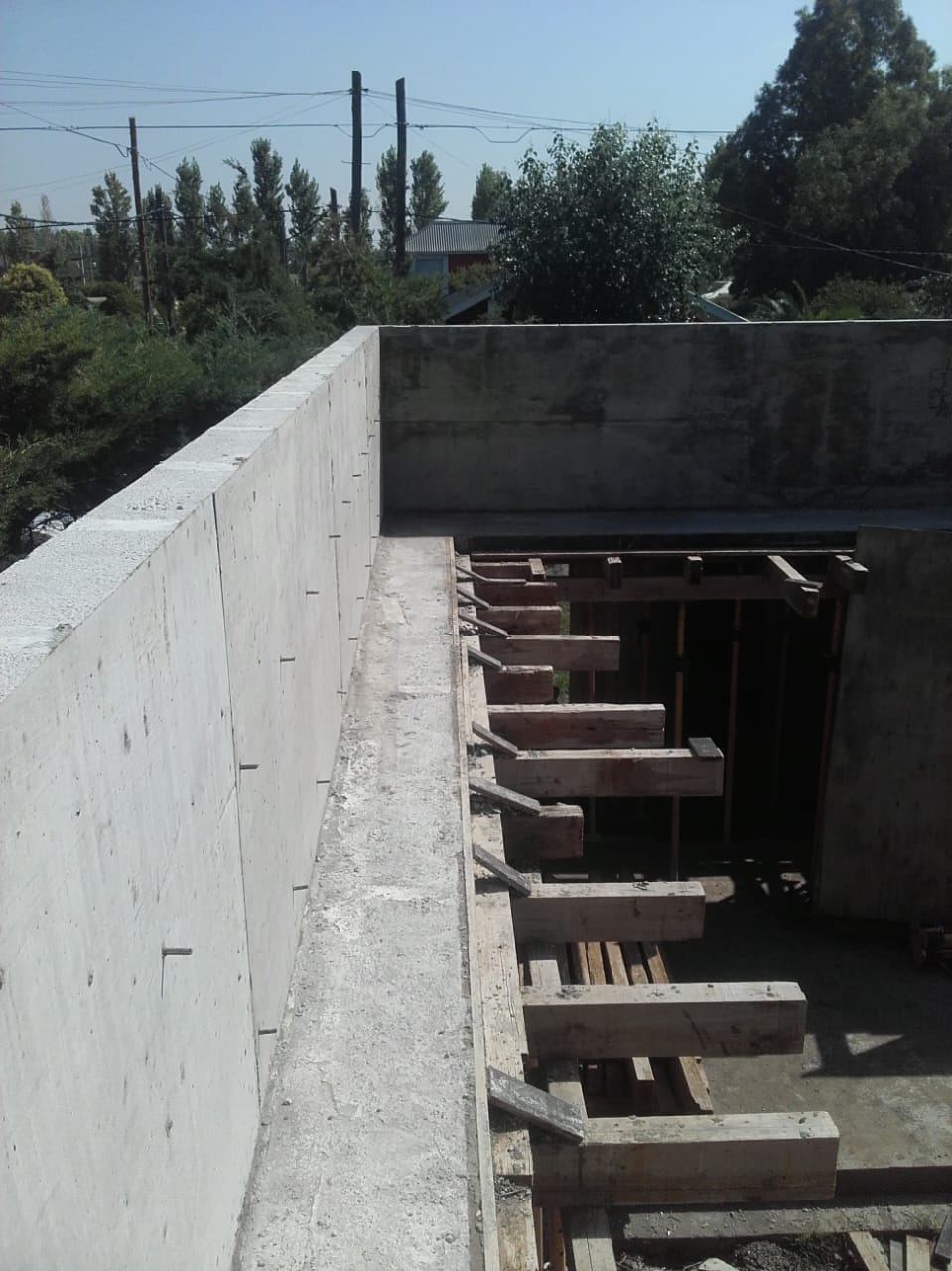 Estructura de hormigón armado en construcción