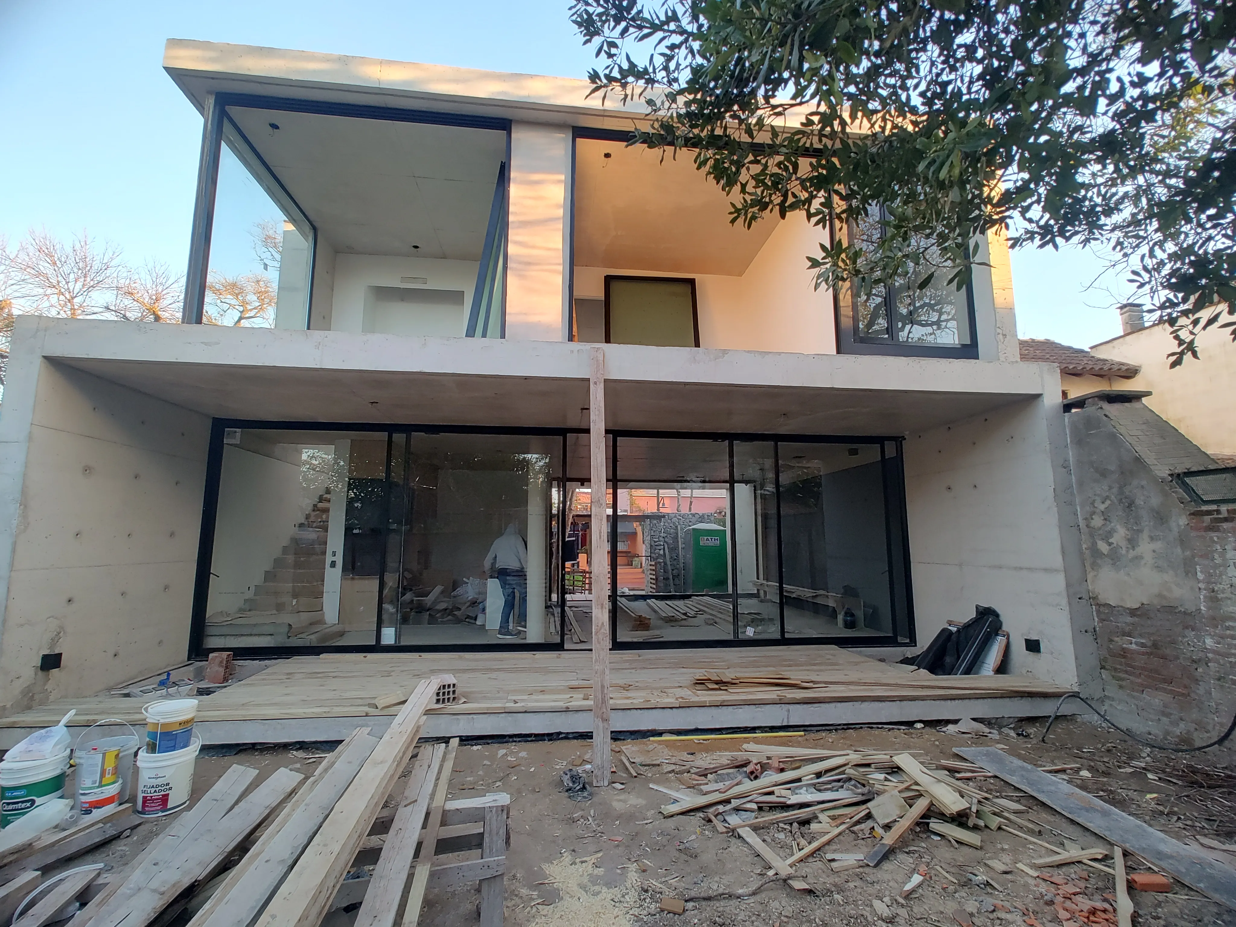Estructura de hormigón armado en construcción
